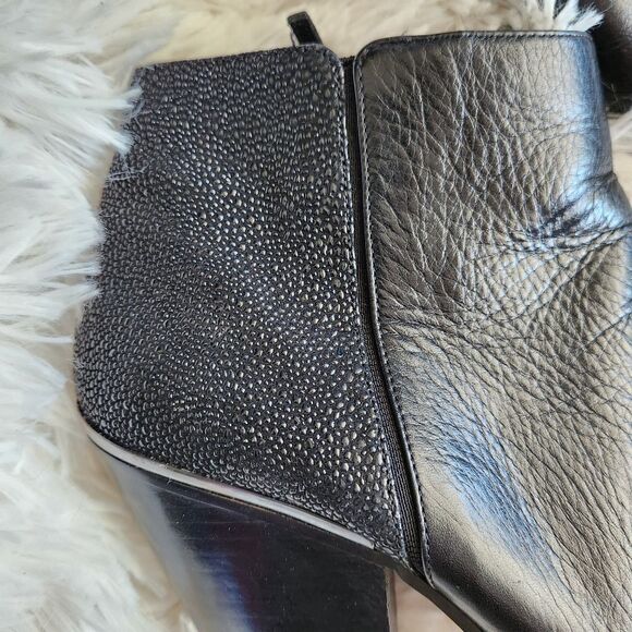 Dolce vita black leather bootie mixed finish leather - Picture 2 of 13